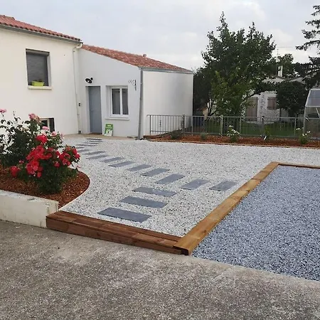 Grand - Avec Grande Piscine - Au Calme Charron (Charente-Maritime)