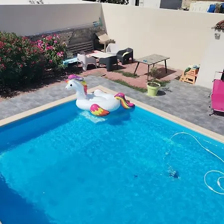 Grand - Avec Grande Piscine - Au Calme *