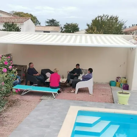 Grand - Avec Grande Piscine - Au Calme