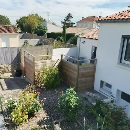 Dom wakacyjny Grand - Avec Grande Piscine - Au Calme Charron (Charente-Maritime)